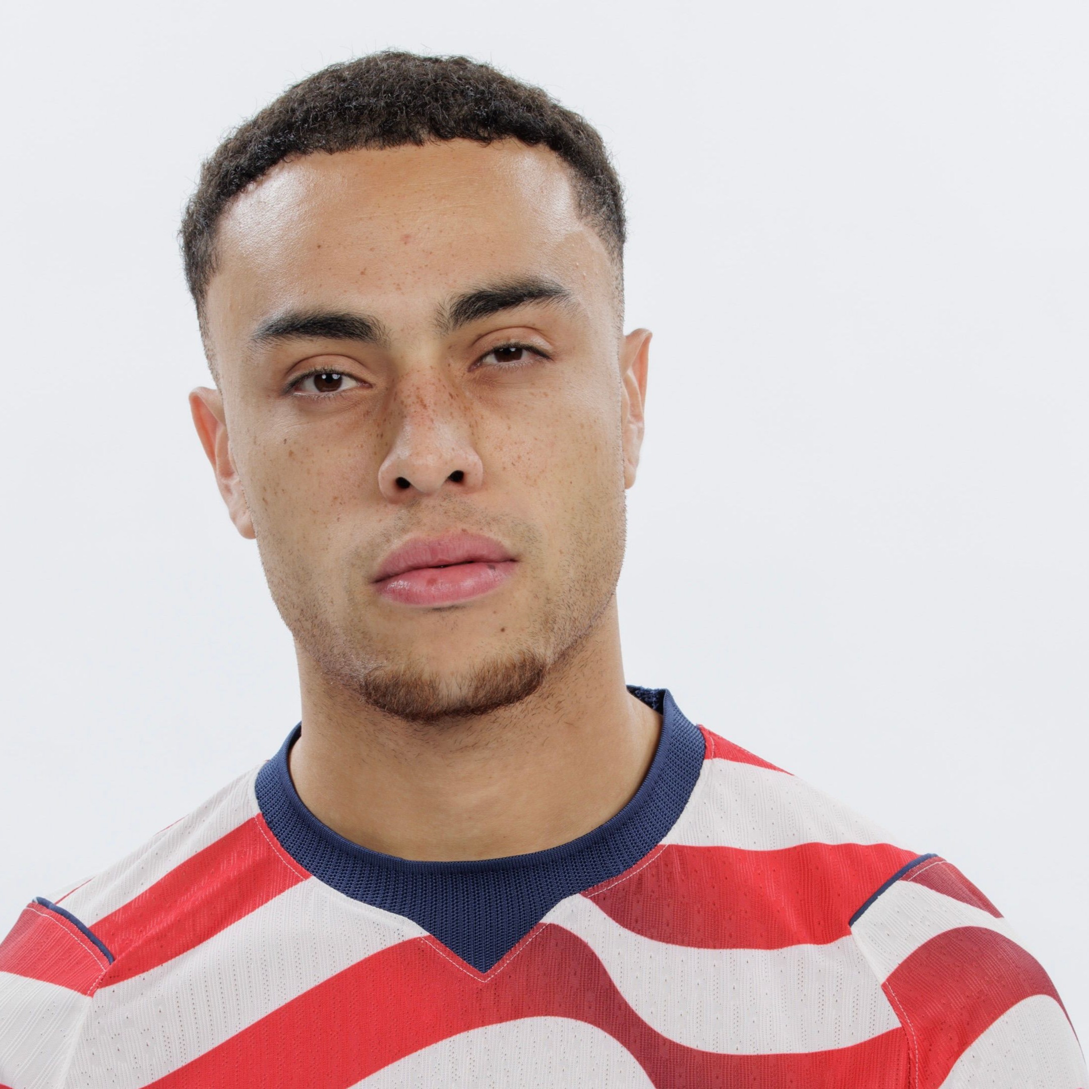 	Sergiño Dest 	